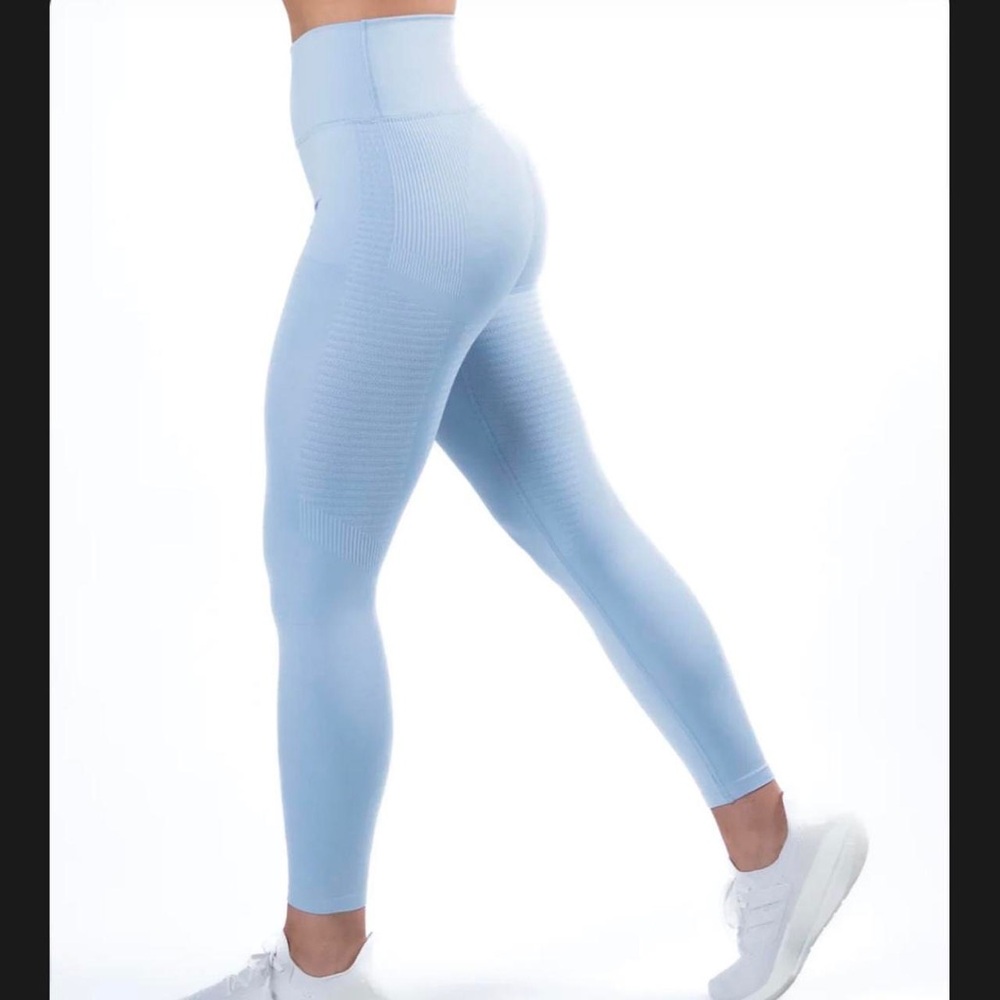 Alphalete Halo Leggings in Baby Blue ~ Size Small - Picture 2 of 9